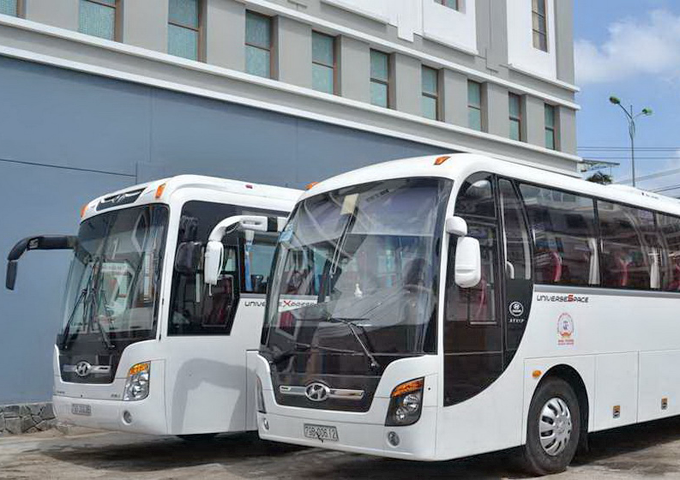 Cho thuê xe 45 chỗ - Universe giá tốt từ Sài Gòn 2016